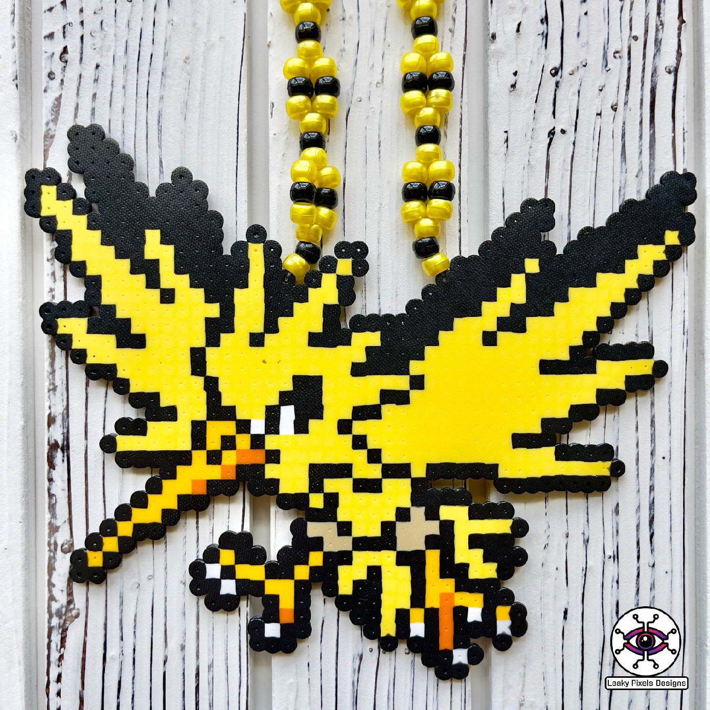 Collar Zapdos Perler